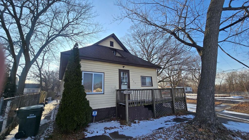Photo of 759 Emerald Street, Muskegon, MI 49442 (MLS # 26007127)