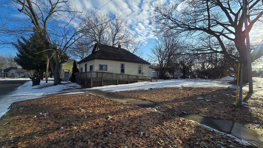 Photo of 759 Emerald Street, Muskegon, MI 49442 (MLS # 26007127)