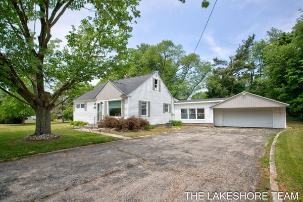 14581 RILEY ST, HOLLAND, MI 49424 - Image 5eb8940fea730d3bd1d6d45a2d2ada5b/2086755976