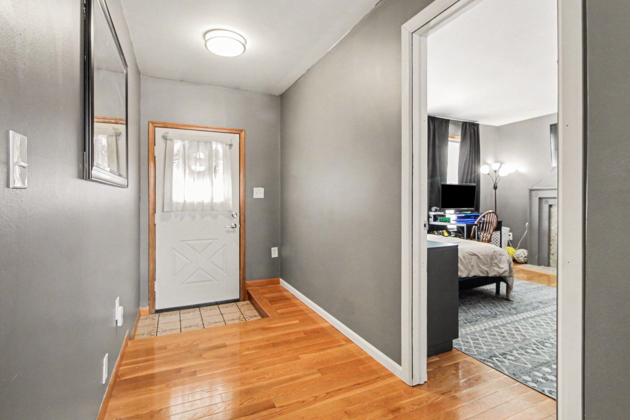 7916 Milan Oakville Road