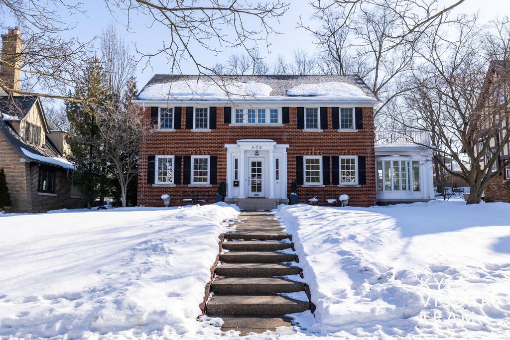 Photo of 508 Cambridge Boulevard SE, East Grand Rapids, MI 49506 (MLS # 26005751)