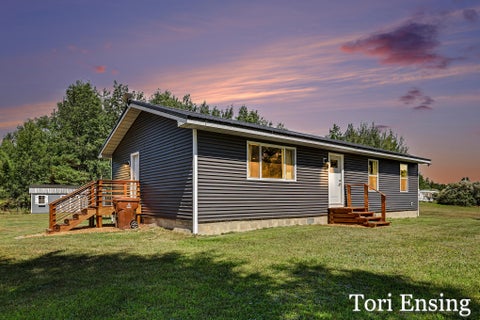 Photo for 3501 E Evergreen Road SE