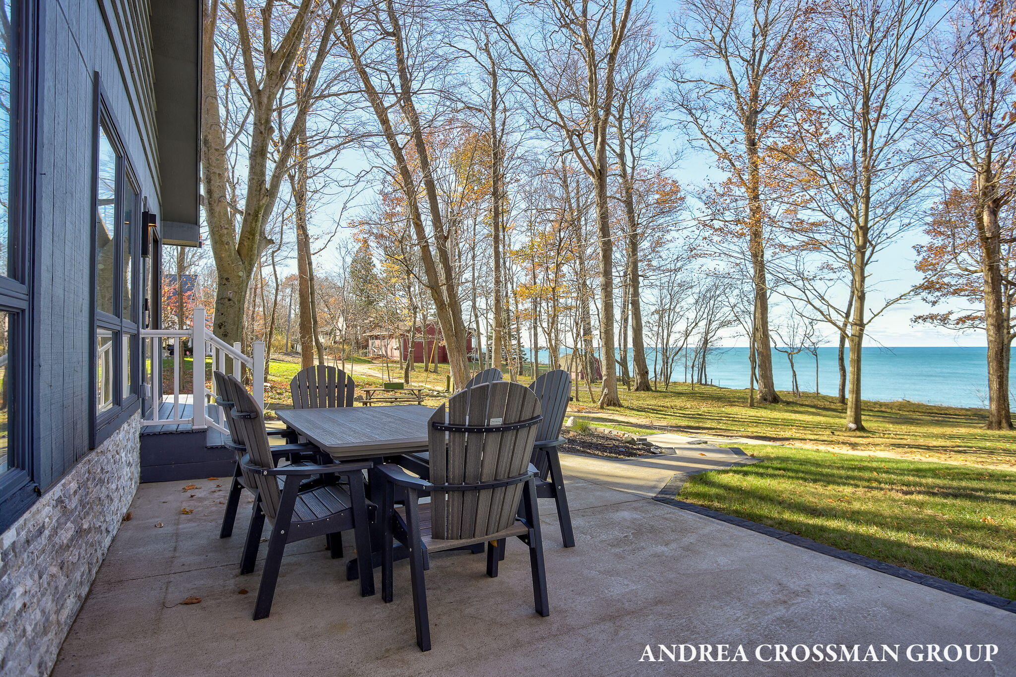 1155 Edgewater Terrace