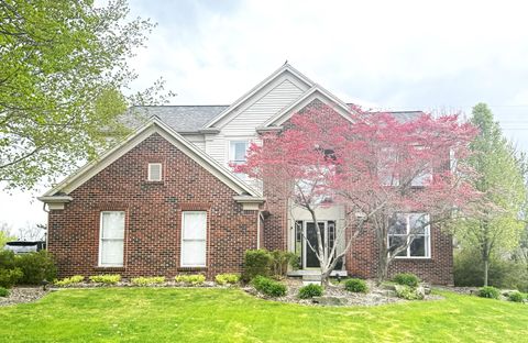 Photo of 33 Fox Point Court, Ada, MI 49301 (MLS # 26019891)