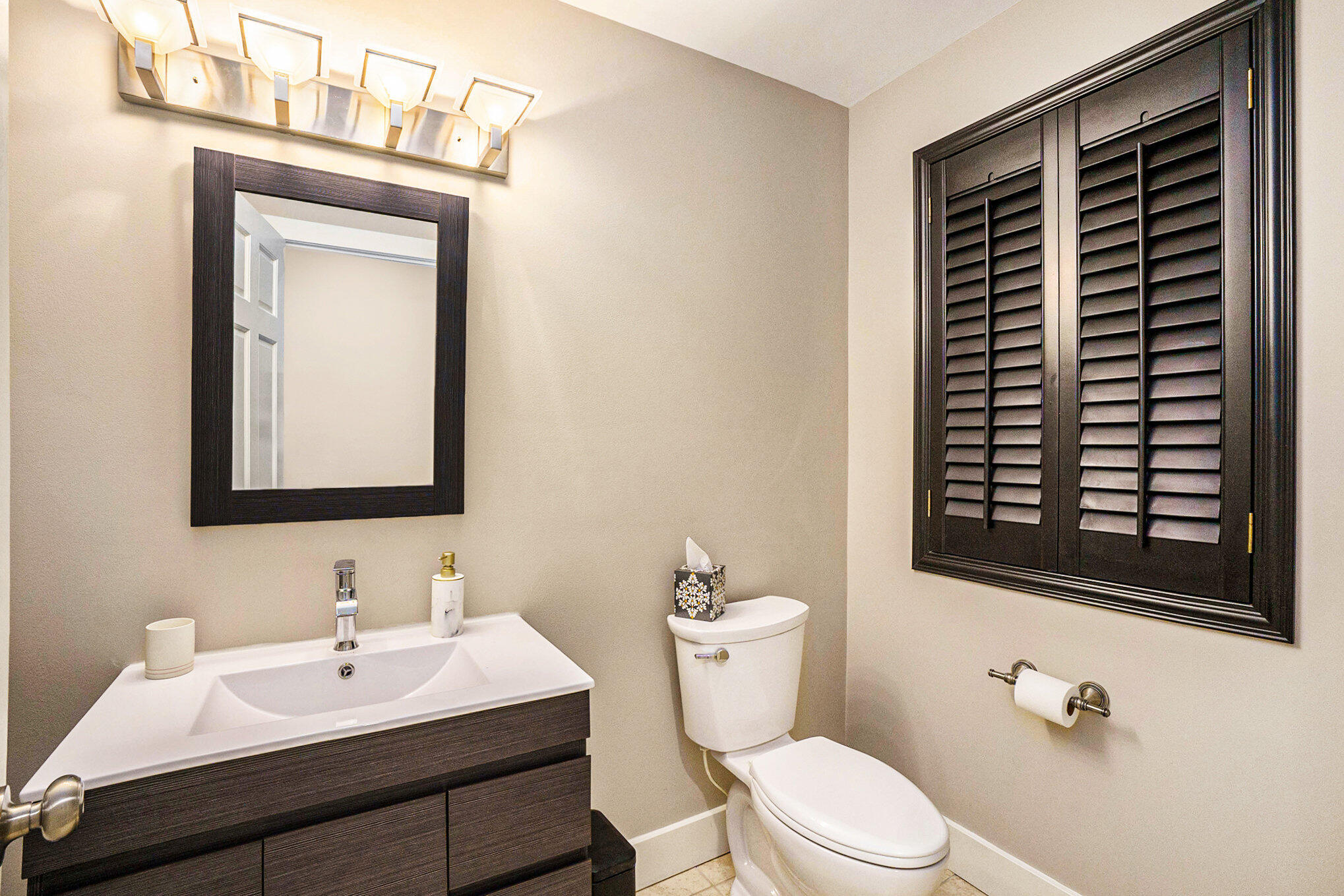 Washington, Michigan 48094, United States, 4 Bedrooms Bedrooms, ,5 BathroomsBathrooms,Residential,Active,193929