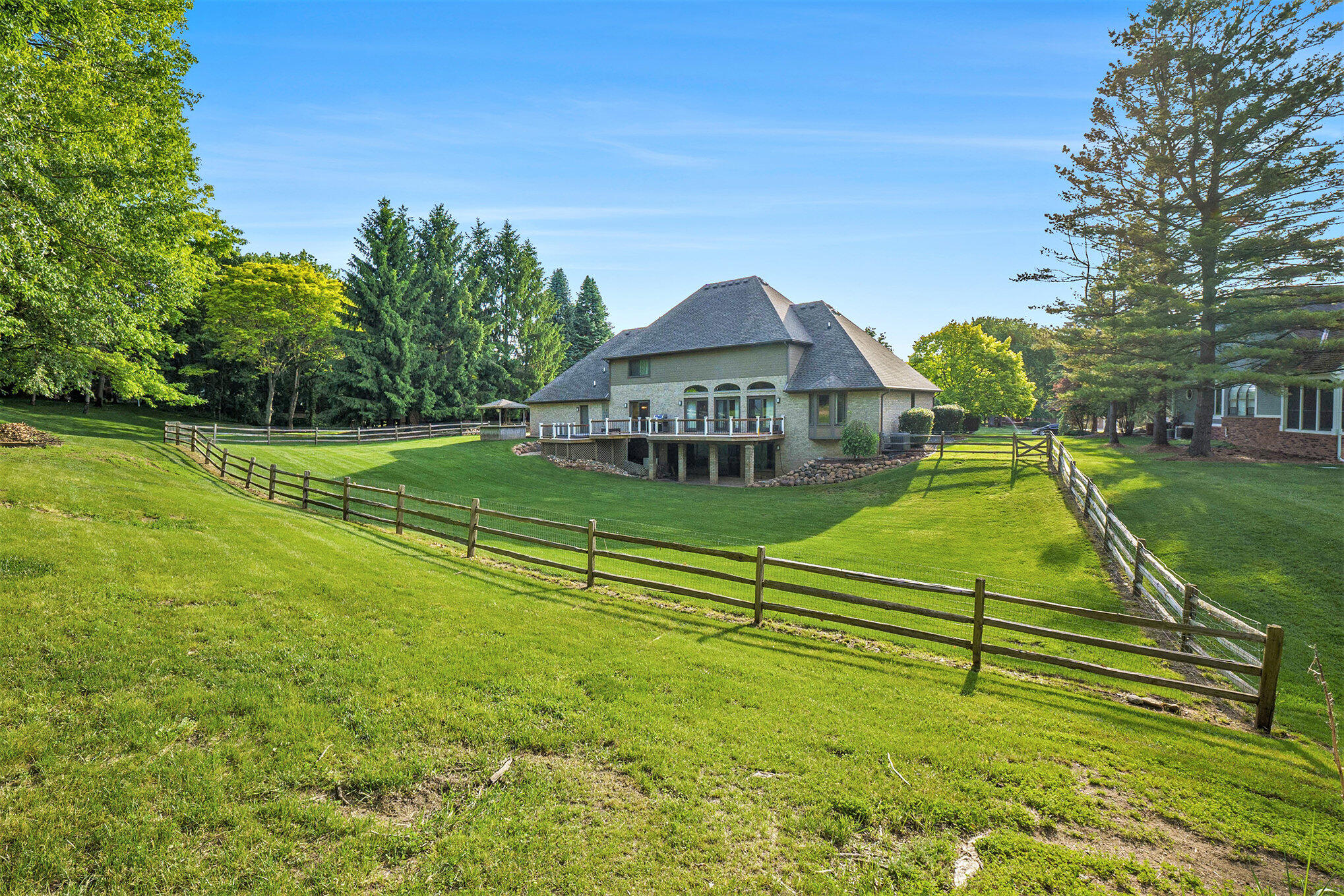 Washington, Michigan 48094, United States, 4 Bedrooms Bedrooms, ,5 BathroomsBathrooms,Residential,Active,193929