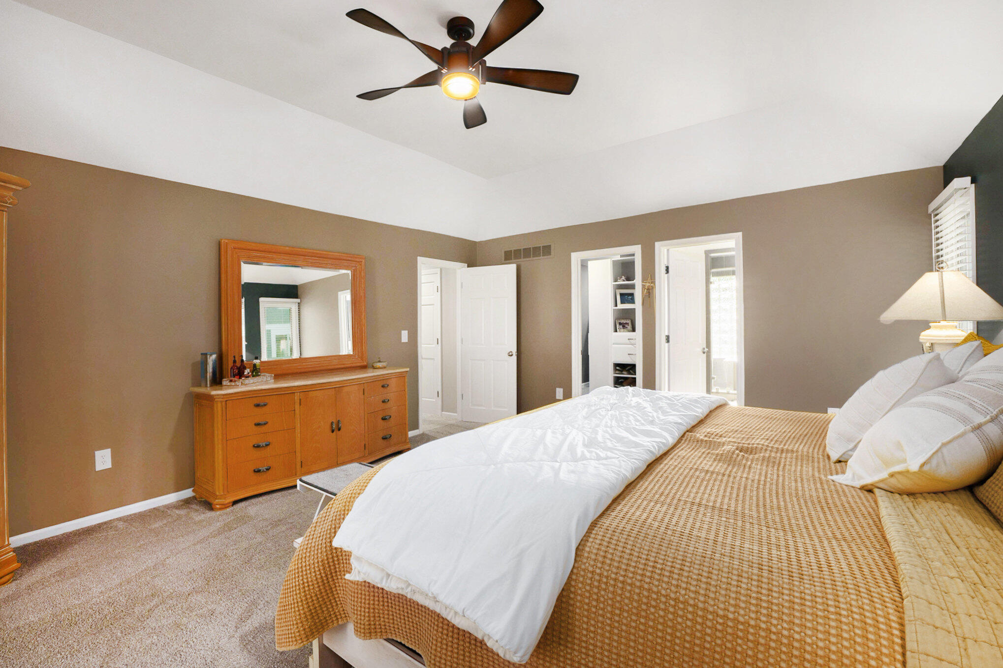 Washington, Michigan 48094, United States, 4 Bedrooms Bedrooms, ,5 BathroomsBathrooms,Residential,Active,193929