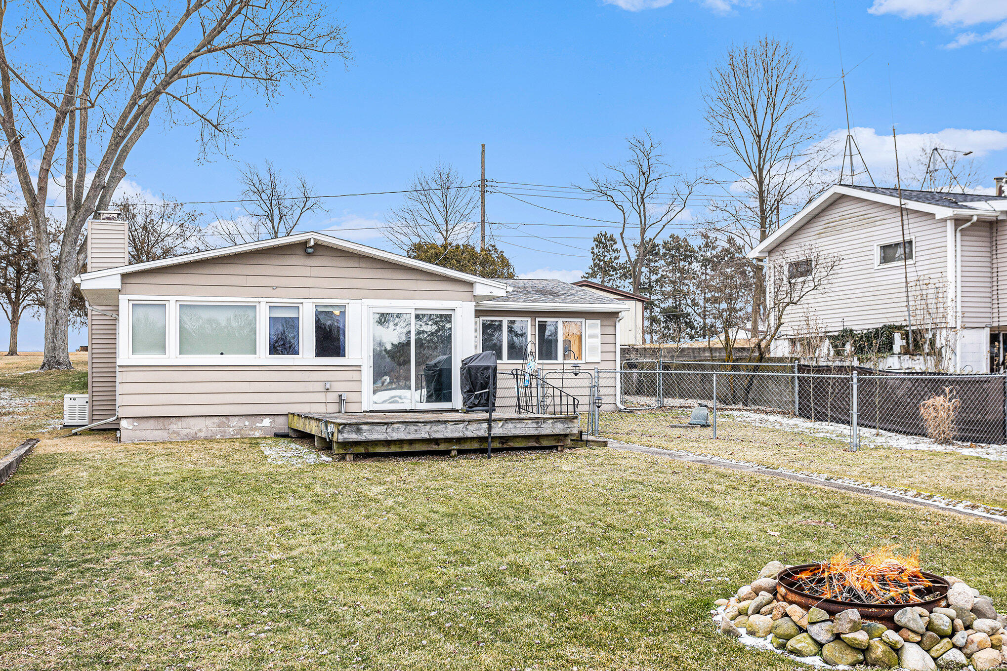 Colon, Michigan 49040, United States, 2 Bedrooms Bedrooms, ,1 BathroomBathrooms,Residential,Pending,4588