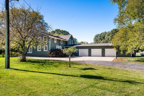 Photo of 9695 Community Hall Road, Union Pier, MI 49129 (MLS # 25053891)
