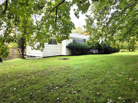 Photo for 916 Lincoln Lake Avenue SE