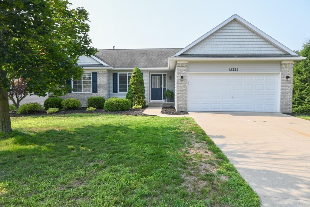 Photo of 15332 Saddlebrook Court #4, Grand Haven, MI 49417 (MLS # 25047694)