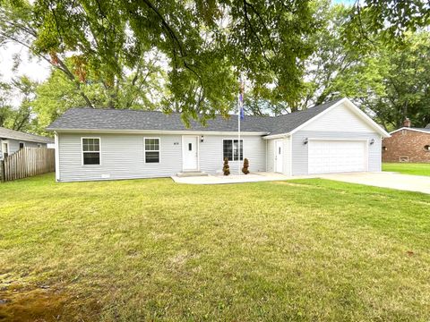 Photo of 415 Riverside Drive, Watervliet, MI 49098 (MLS # 25046465)