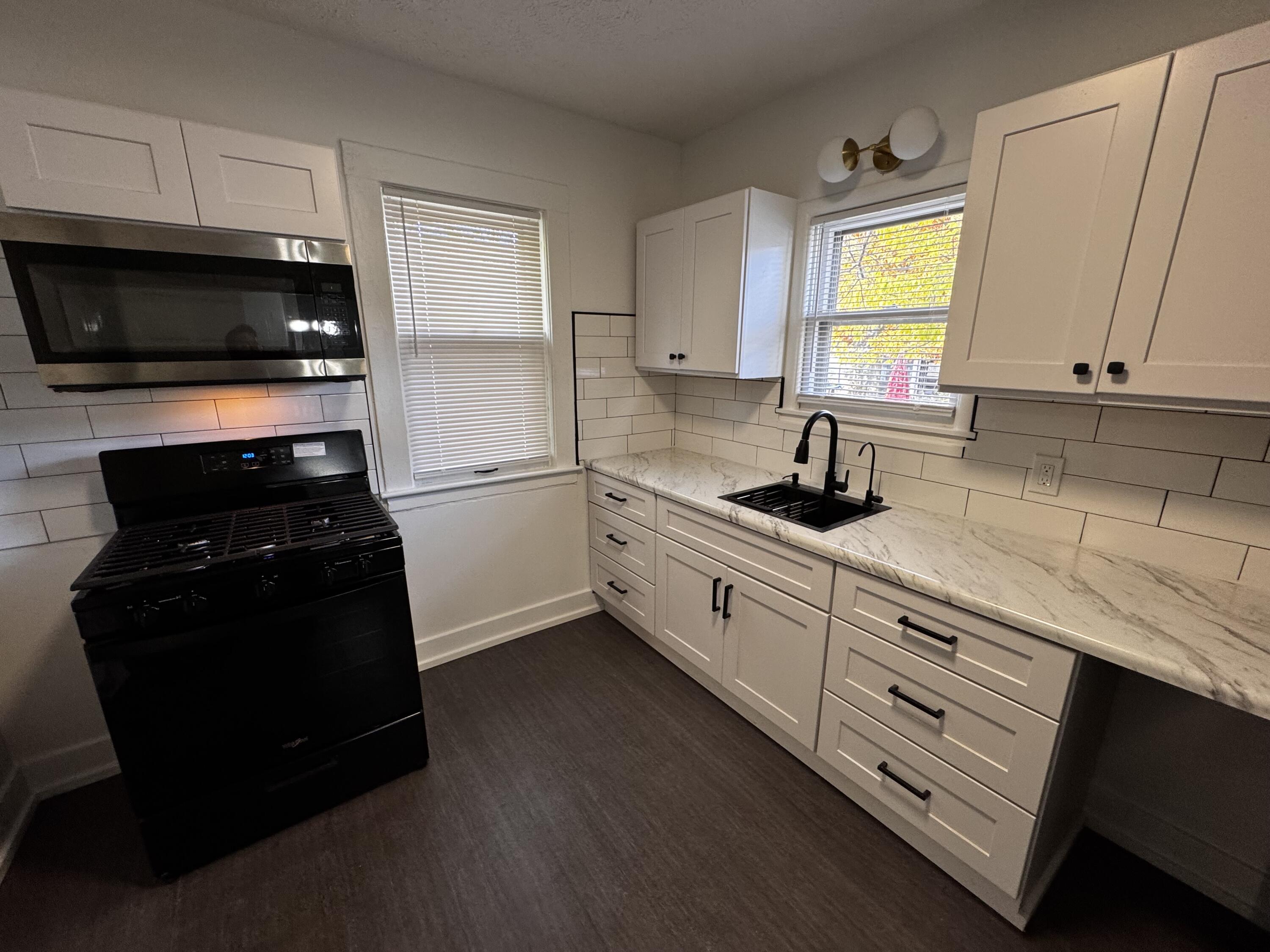 1519 E Stockbridge Avenue