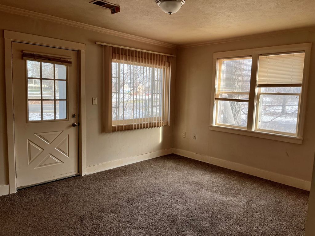 Photo of 14974 Groesbeck Street, Grand Haven, MI 49417 (MLS # 26001730)