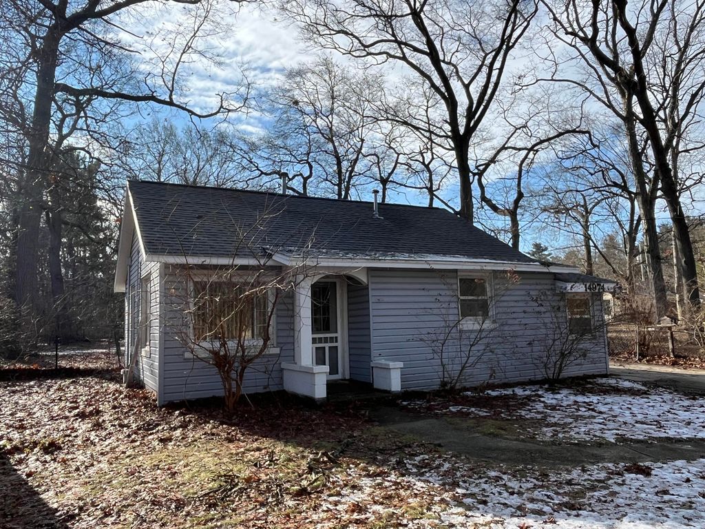 Photo of 14974 Groesbeck Street, Grand Haven, MI 49417 (MLS # 26001730)