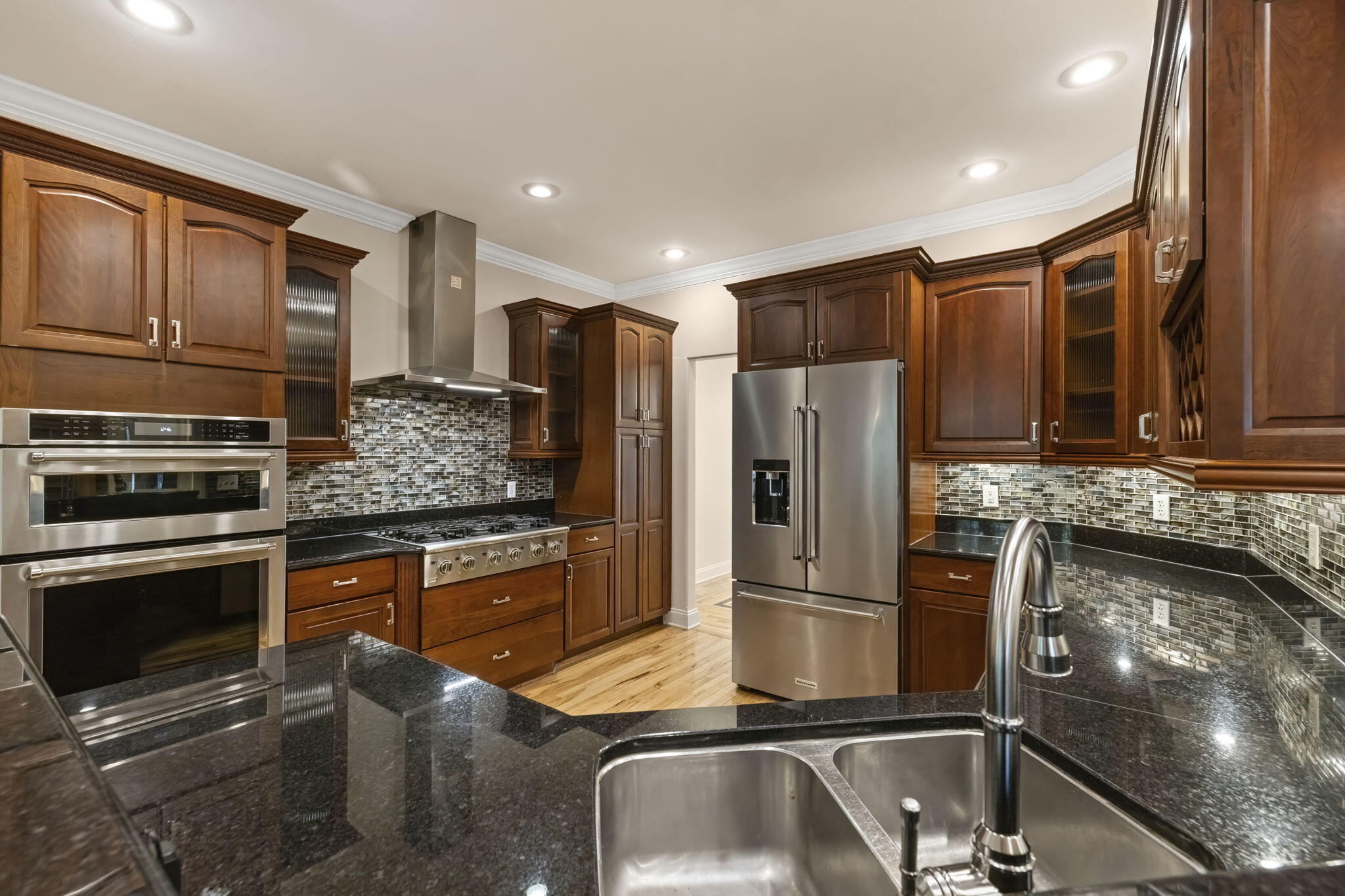 Sawyer, Michigan 49125, United States, 5 Bedrooms Bedrooms, ,4 BathroomsBathrooms,Residential,Active,232774