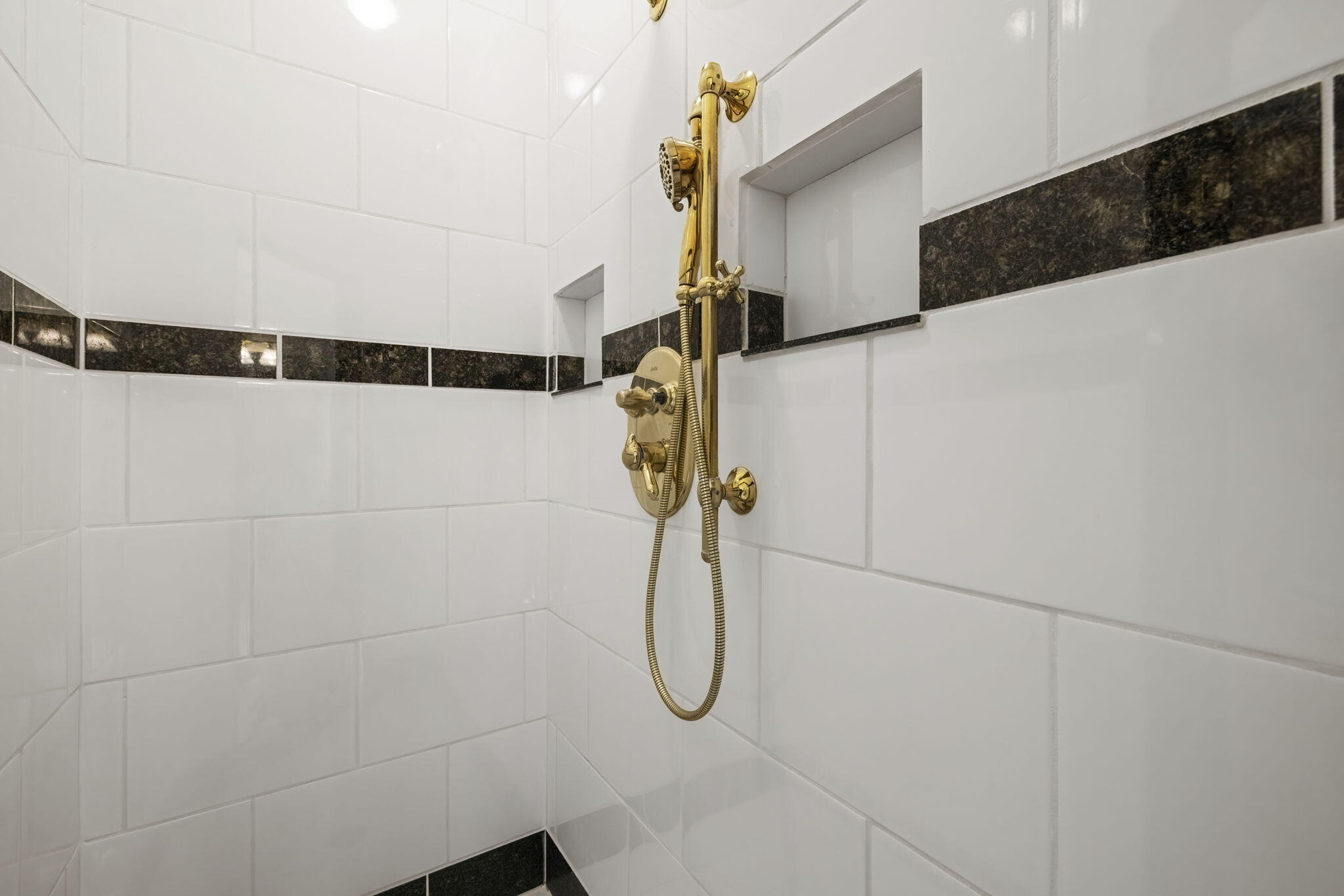 Sawyer, Michigan 49125, United States, 5 Bedrooms Bedrooms, ,4 BathroomsBathrooms,Residential,Active,232774