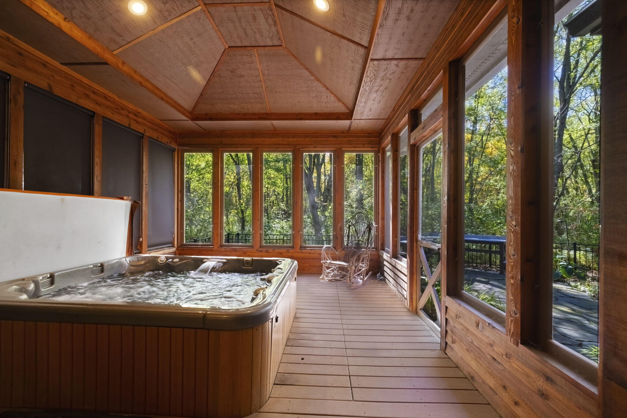 Sawyer, Michigan 49125, United States, 5 Bedrooms Bedrooms, ,4 BathroomsBathrooms,Residential,Active,232774