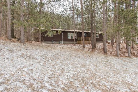 MLS: 25008537