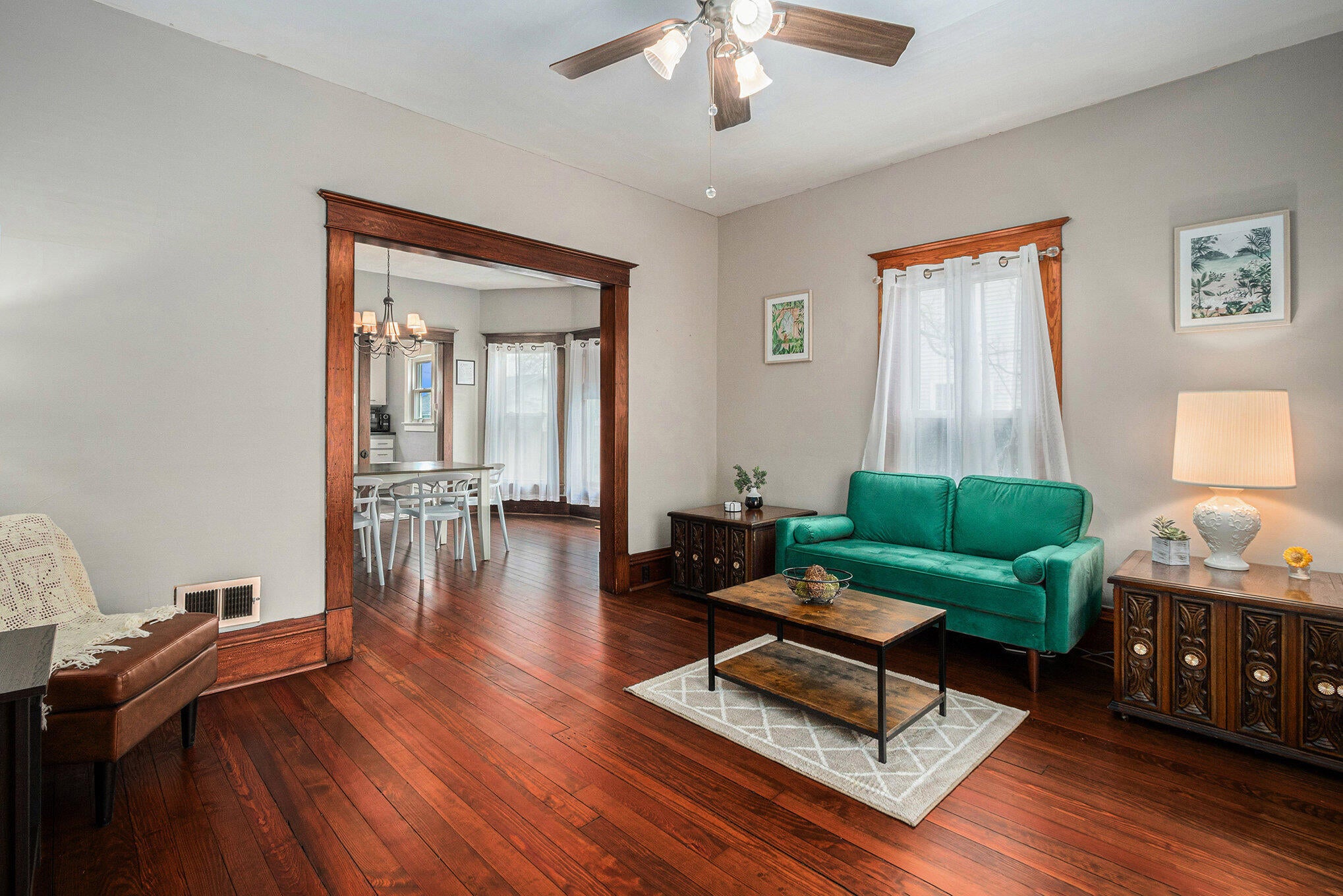 22 W Ash Street