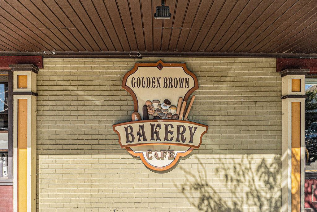 Photo of 419 Phoenix Street, South Haven, MI 49090 (MLS # 25059779)