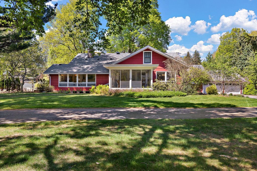 Photo of 2305 Warner Drive, Holland, MI 49424 (MLS # 26022812)