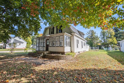 Photo of 301 Crowley Street, Scottville, MI 49454 (MLS # 25051335)