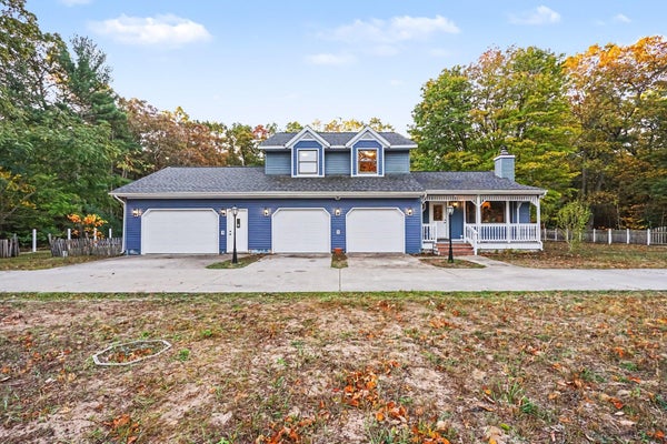 4251 W GILES RD, MUSKEGON, MI 49445 - Image 620603e69d3f4302d8fdf8768dfc6c17/4134617580