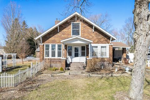 Photo of 1168 Seneca Street, Adrian, MI 49221 (MLS # 26009020)
