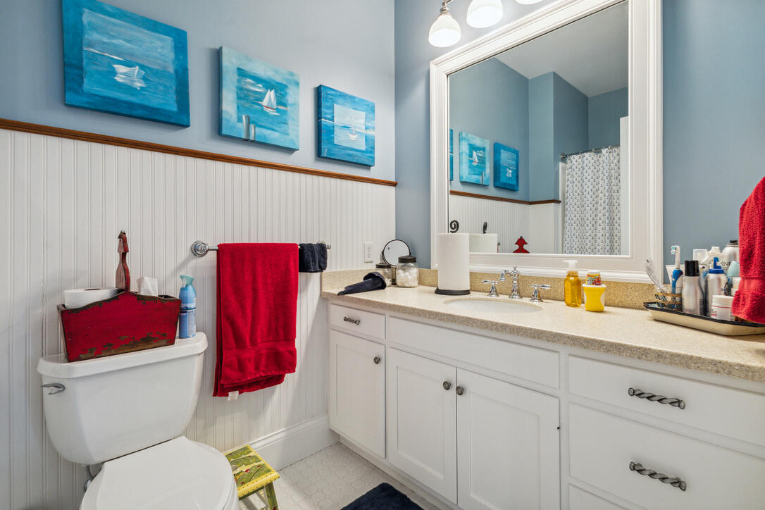 White Pigeon, Michigan, 49099, United States, 8 Bedrooms Bedrooms, ,8 BathroomsBathrooms,Residential,Active,2031032
