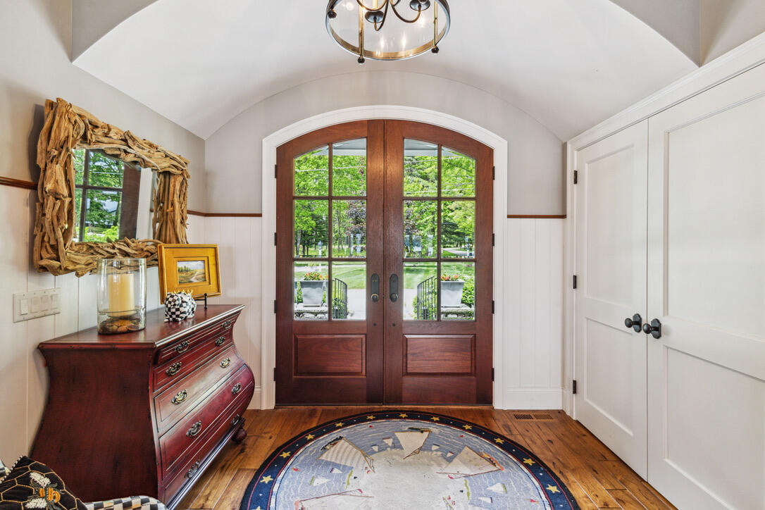 White Pigeon, Michigan, 49099, United States, 8 Bedrooms Bedrooms, ,8 BathroomsBathrooms,Residential,Active,2031032