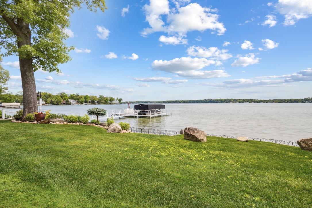 White Pigeon, Michigan, 49099, United States, 8 Bedrooms Bedrooms, ,8 BathroomsBathrooms,Residential,Active,2031032