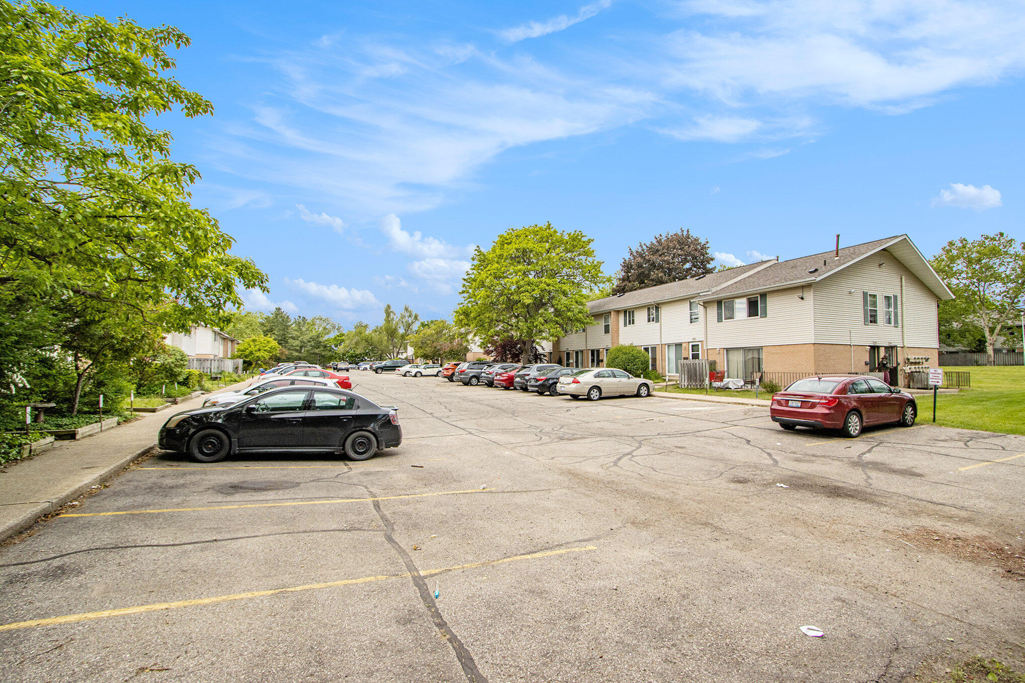 Kalamazoo, Michigan 49006, United States, 2 Bedrooms Bedrooms, ,2 BathroomsBathrooms,Residential,Active,138762