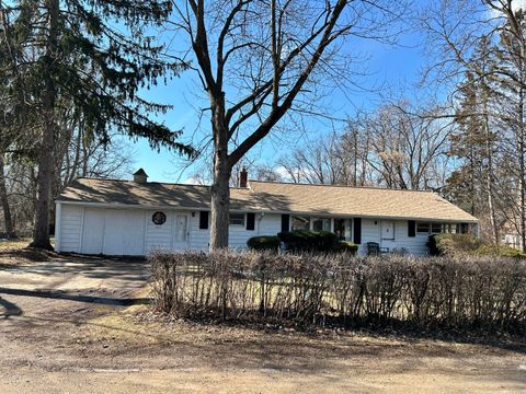 Photo of 645 Allison Drive, Ann Arbor, MI 48103 (MLS # 26007284)