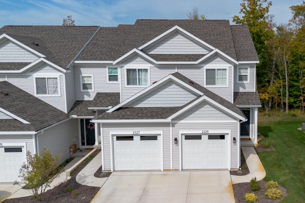 2242 WATERTOWN WAY, GRAND RAPIDS, MI 49505 - Image 62fc7fa86e5dcdff5961fd5b5cecb1fd/3909093190
