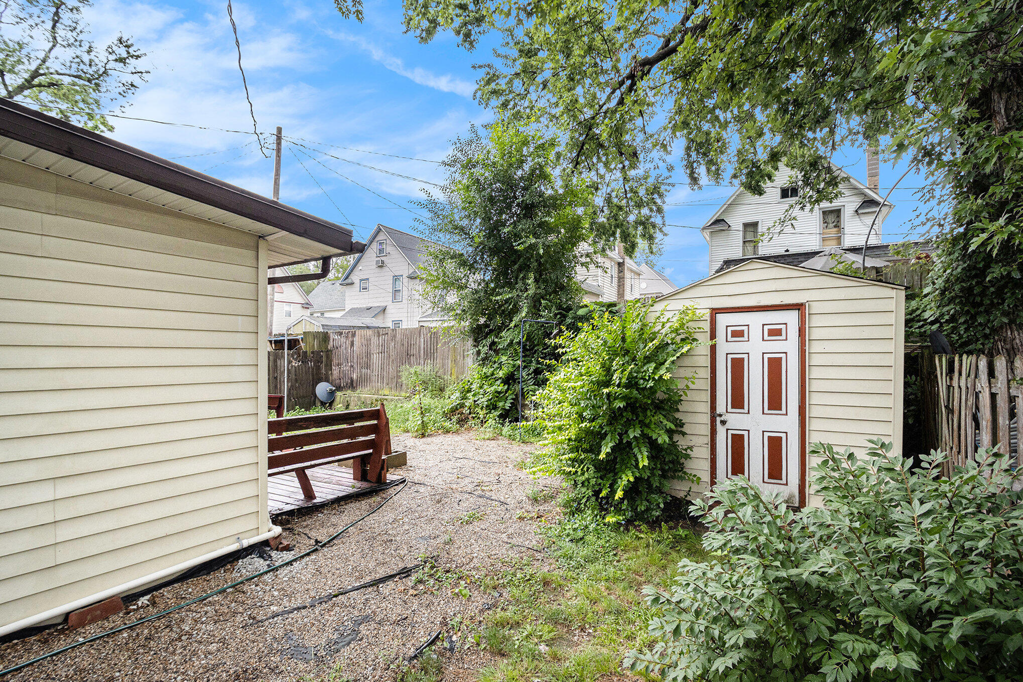 Kalamazoo, Michigan 49001, United States, 3 Bedrooms Bedrooms, ,2 BathroomsBathrooms,Residential,Active,195592