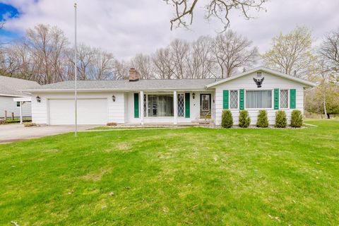 Photo of 4236 W White Lake Drive, Whitehall, MI 49461 (MLS # 26017188)