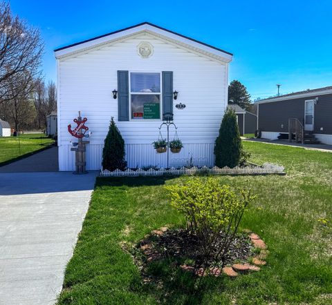 Photo of 167 Maple Court, Muskegon, MI 49445 (MLS # 26017750)