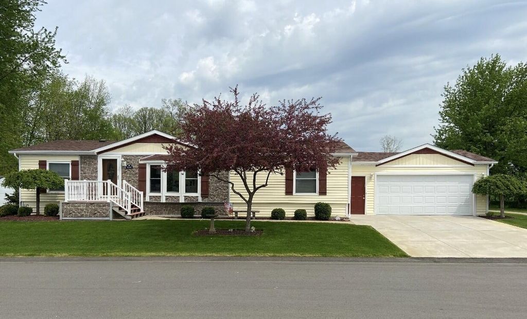 Photo of 3539 Cloverfield Drive, Cedar Springs, MI 49319 (MLS # 26005612)