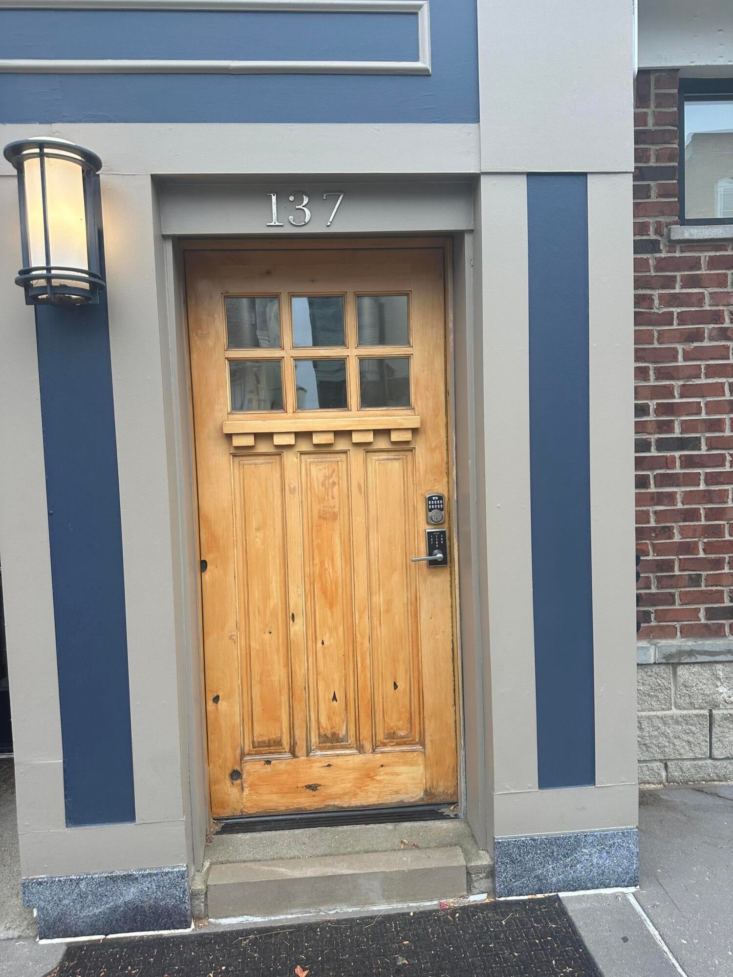 137 N Center Street
