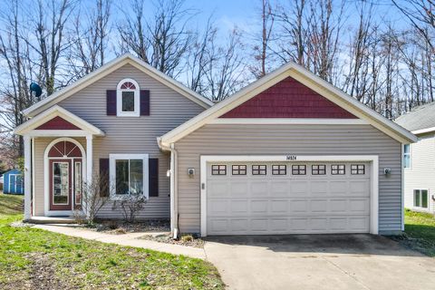 Photo of 14924 Minetta Avenue, Spring Lake, MI 49456 (MLS # 26014434)
