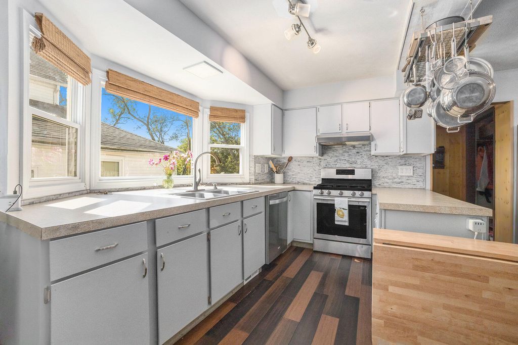 Photo of 315 N Main Street NE, Rockford, MI 49341 (MLS # 25049152)