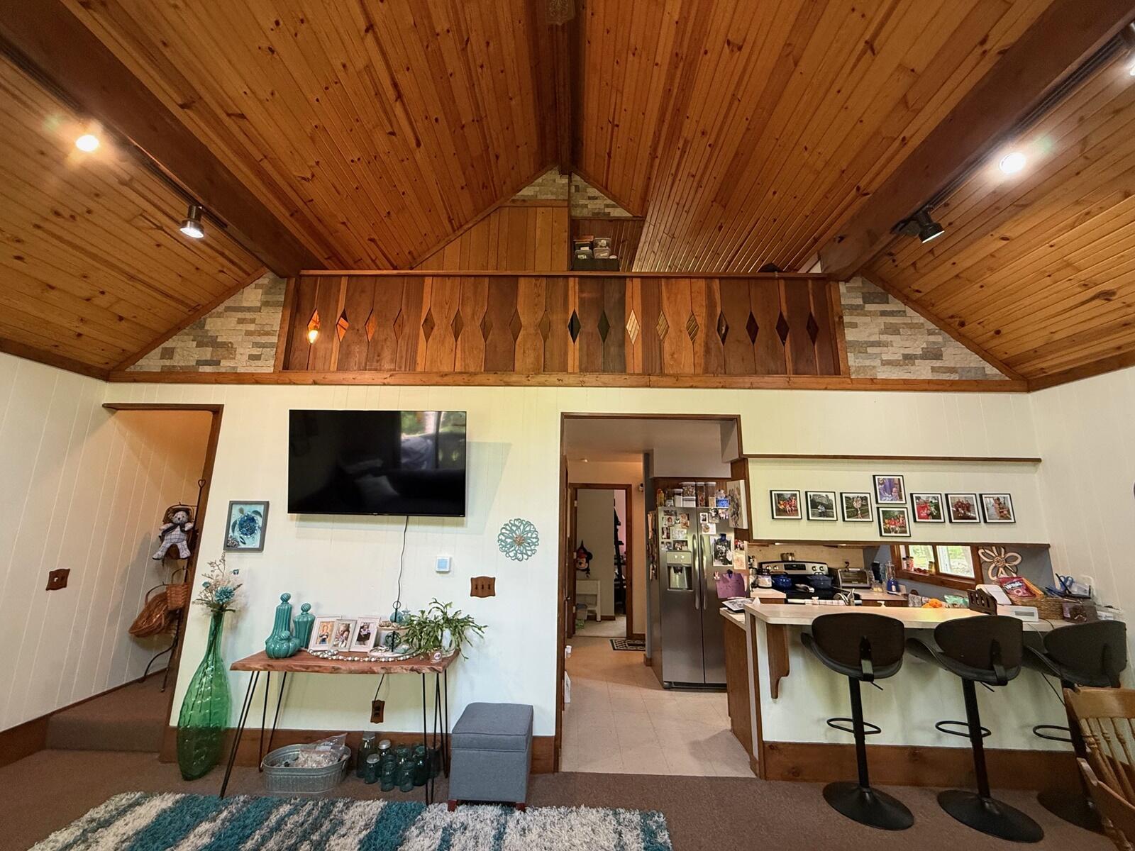 12480 Lone Wolf Trail