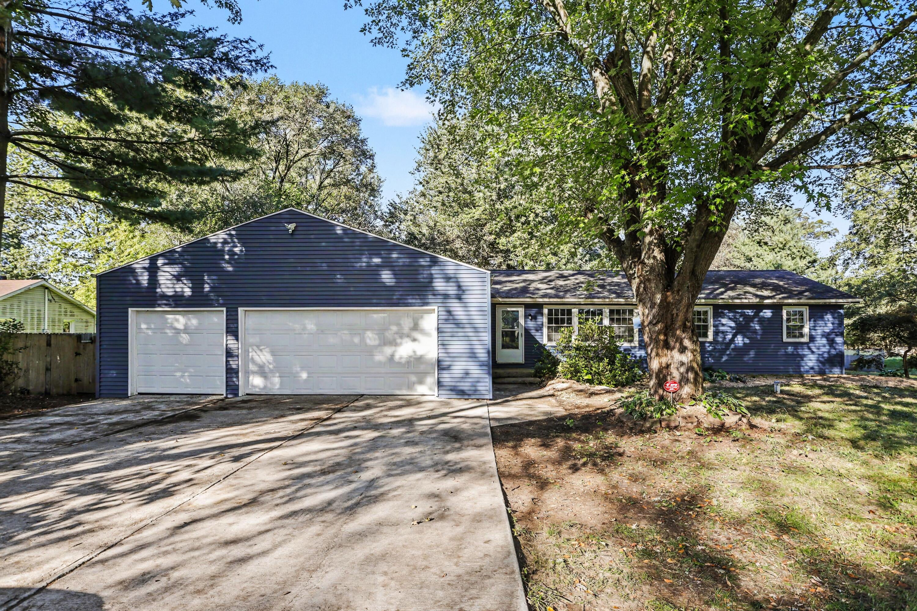 8081 N 27th Street