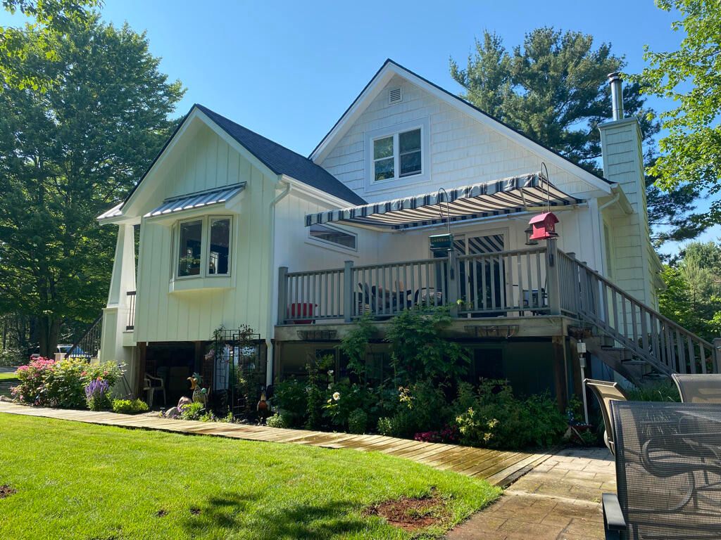 Photo of 16381 Greenly Street, Holland, MI 49424 (MLS # 26022901)