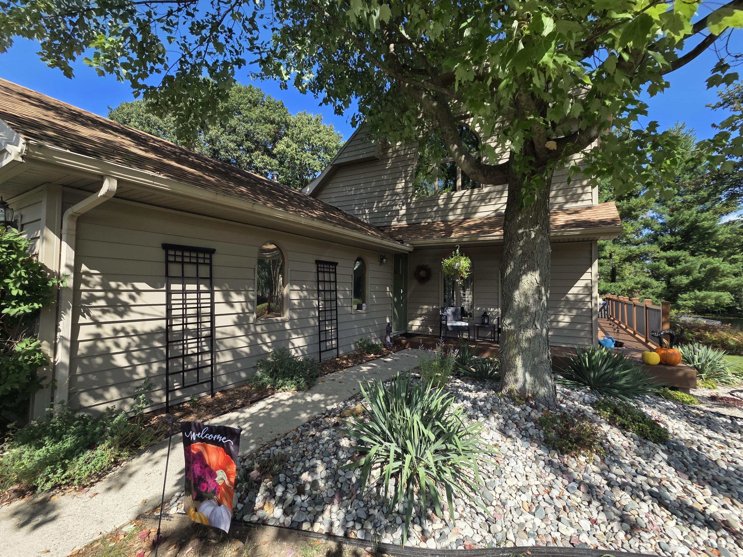 8448 E Peninsula Drive
