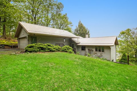 6818 W Vesper Drive Ludington MI 49431