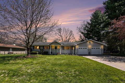 Photo of 4133 Kenzie Boulevard, Jackson, MI 49201 (MLS # 26016763)