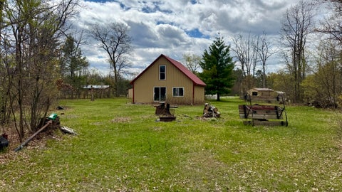 Photo for 1496 17 Mile Road
