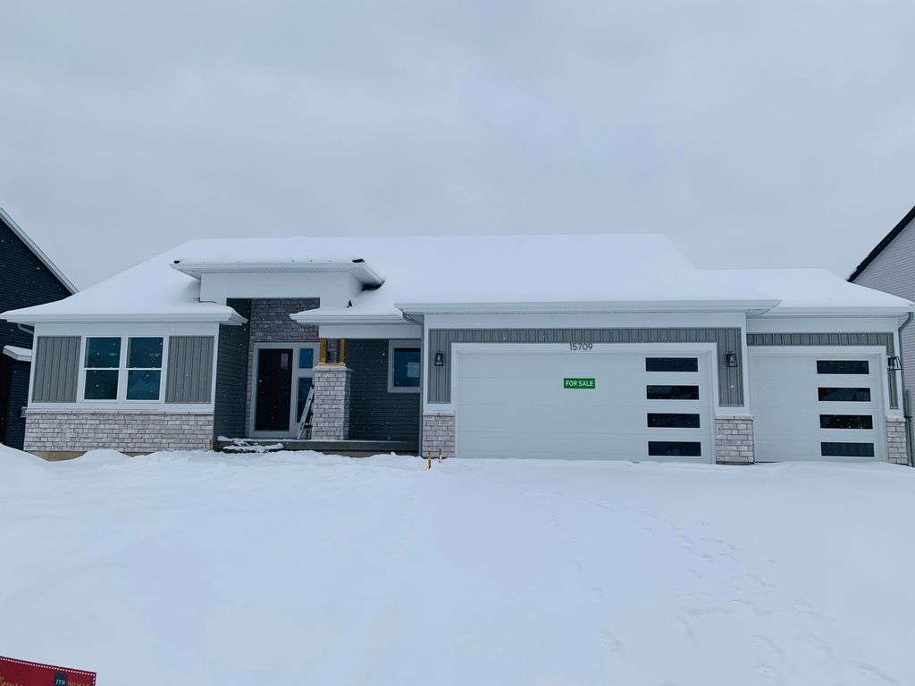 Photo of 15709 Norwalk Road, Grand Haven, MI 49417 (MLS # 25047674)